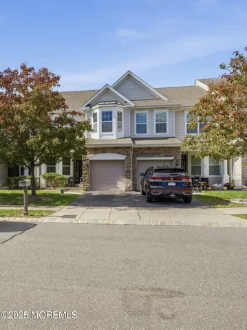 a house view with a outdoor space
