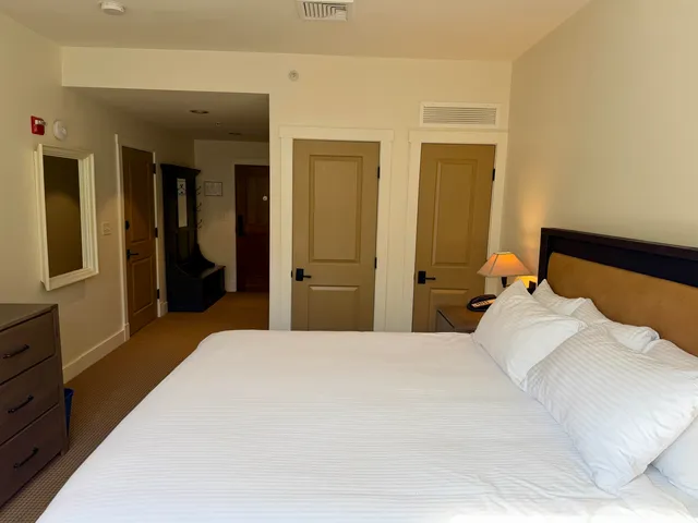 $210,000 | 102 Forest Drive, Unit 210 (LO 212) / III CLAY BROOK AT SUGARBUSH, Warren, VT 05674