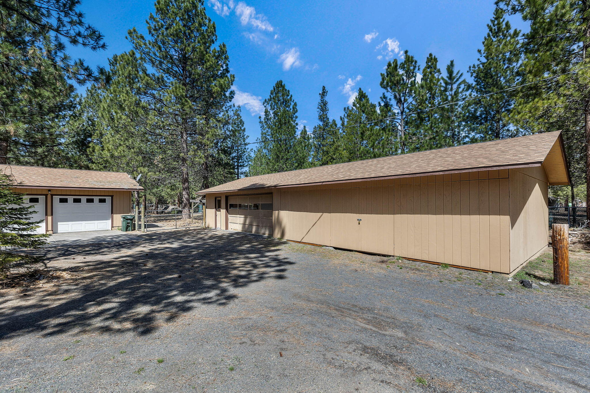 50874 Doe Loop La Pine, OR 97739 - Photo 3 of 29 2025_04_28_50874_doe_loop_la_pine-5