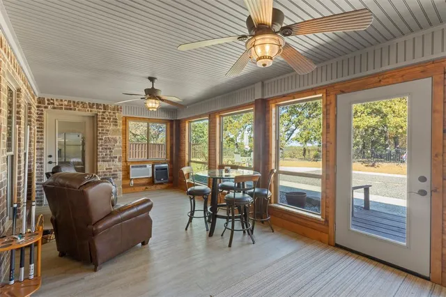 $675,000 | 168 Texoma Bluffs Circle, Gordonville, TX 76245