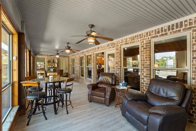 $675,000 | 168 Texoma Bluffs Circle, Gordonville, TX 76245