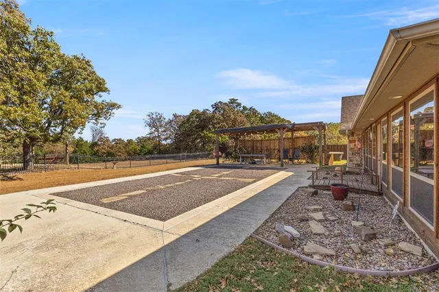 $675,000 | 168 Texoma Bluffs Circle, Gordonville, TX 76245