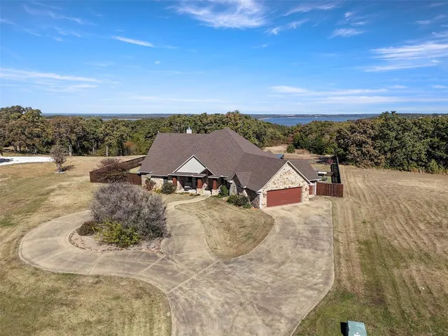 $675,000 | 168 Texoma Bluffs Circle, Gordonville, TX 76245