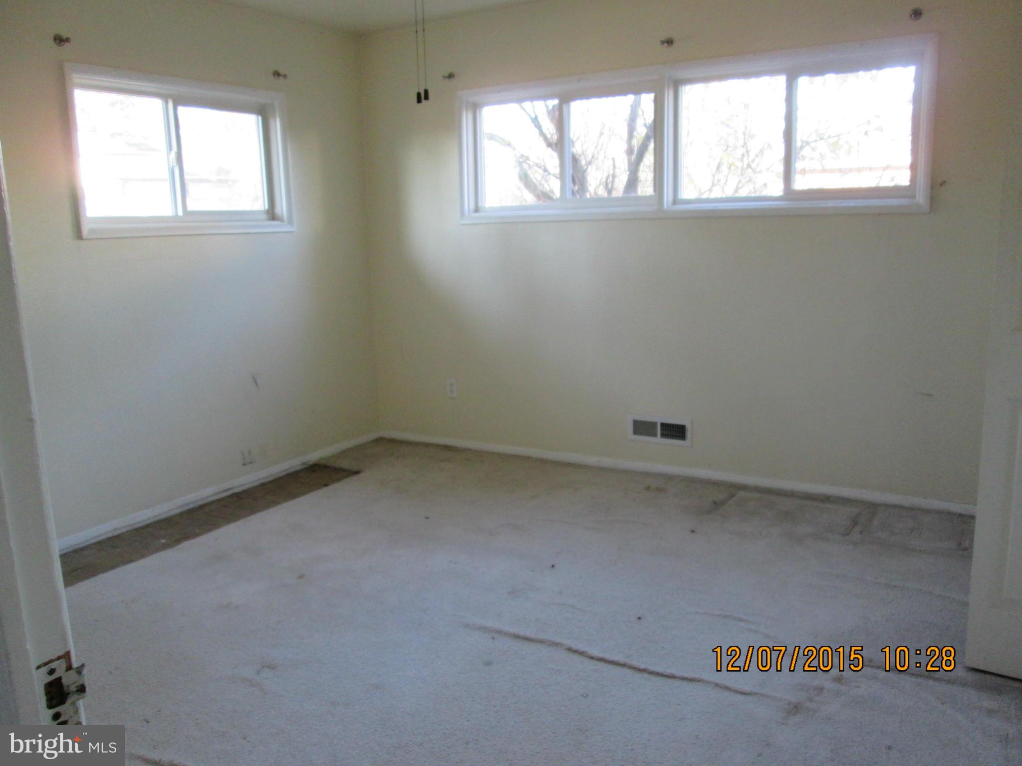 5906 Robindale Road Catonsville, MD 21228 - Photo 11 of 17 Kitchen