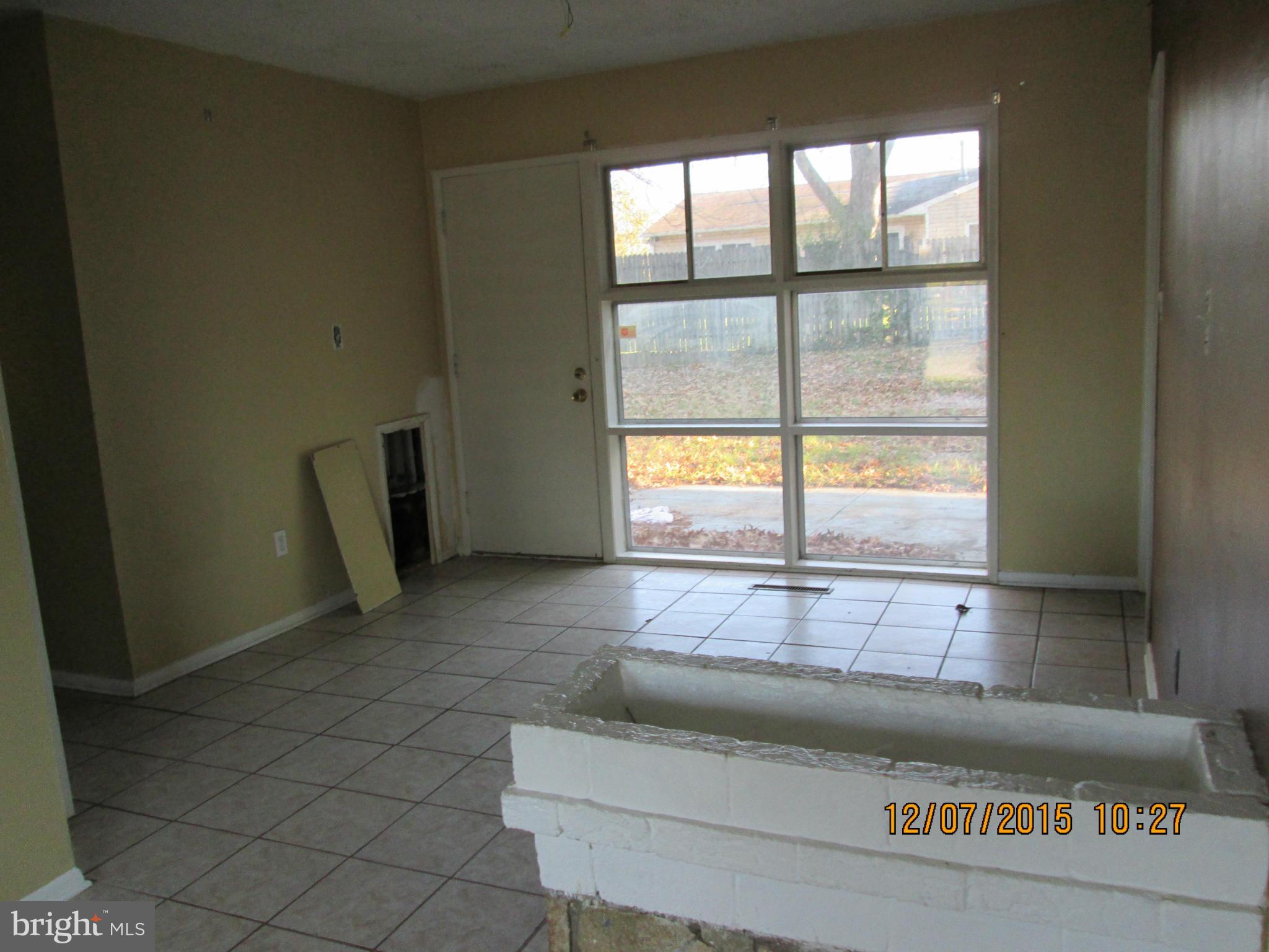 5906 Robindale Road Catonsville, MD 21228 - Photo 4 of 17 Dining Room