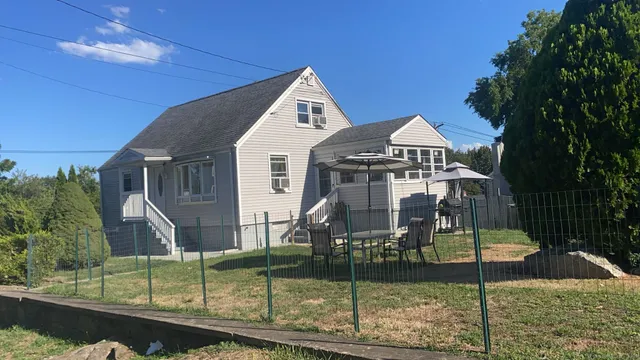 $412,000 | 15 Edwards Street, Bridgeport, CT 06606