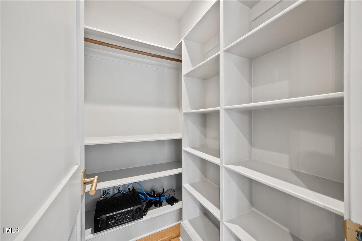 2120 Kipawa Street Raleigh, NC 27607 - Photo 61 of 77 82-2A1A8848