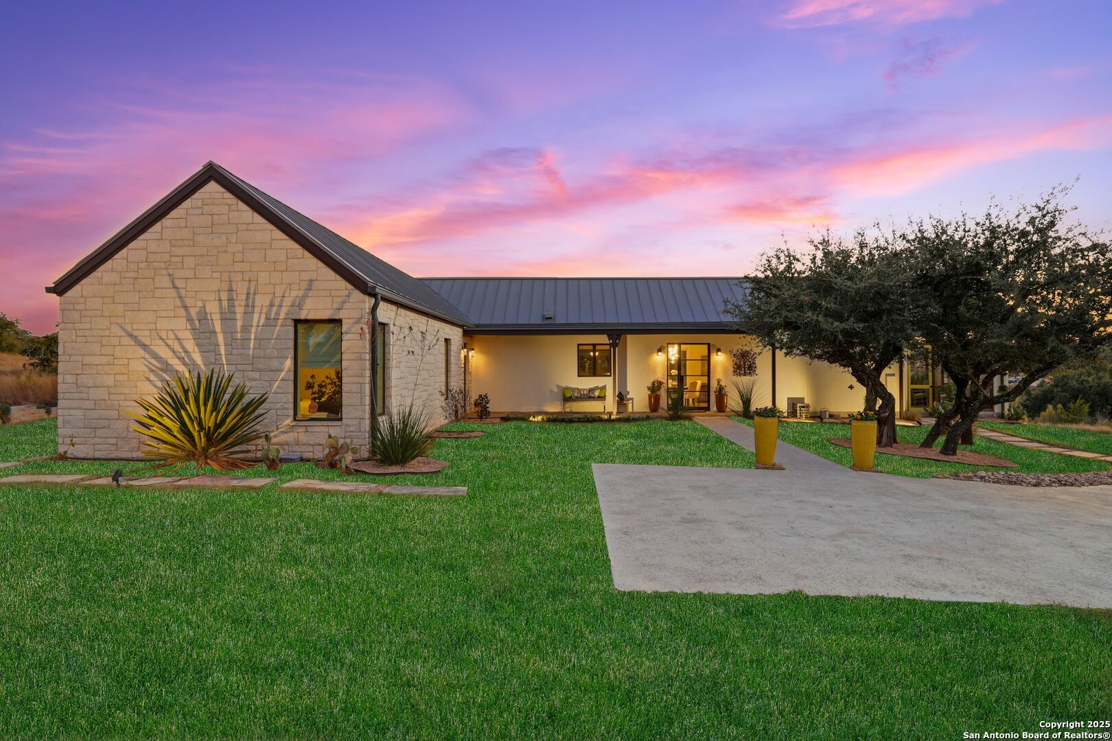 577 Cattle Creek Road Johnson City, TX 78636 - Photo 3 of 68