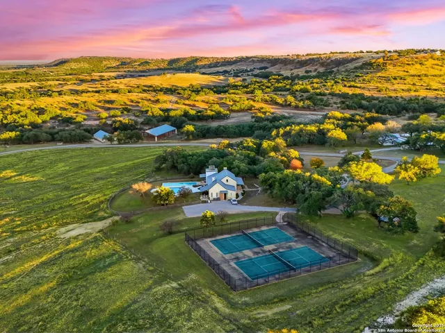 $1,675,000 | 577 Cattle Creek Road, Johnson City, TX 78636