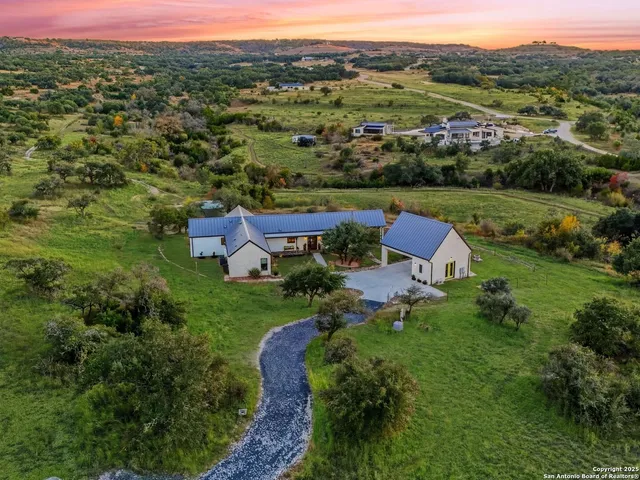 $1,675,000 | 577 Cattle Creek Road, Johnson City, TX 78636