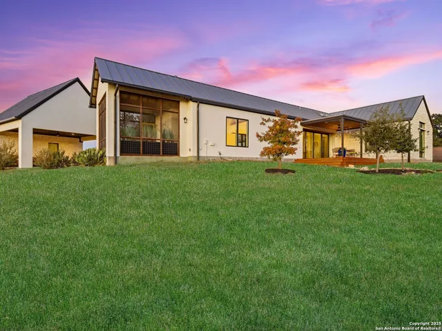 $1,675,000 | 577 Cattle Creek Road, Johnson City, TX 78636