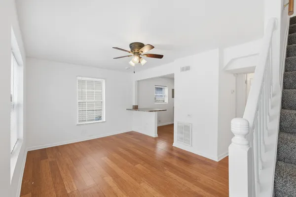 $2,200 | 426 Alpine Drive, Round Lake, IL 60073