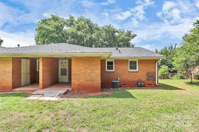 $999 | 610 Temple Street, Kings Mountain, NC 28086