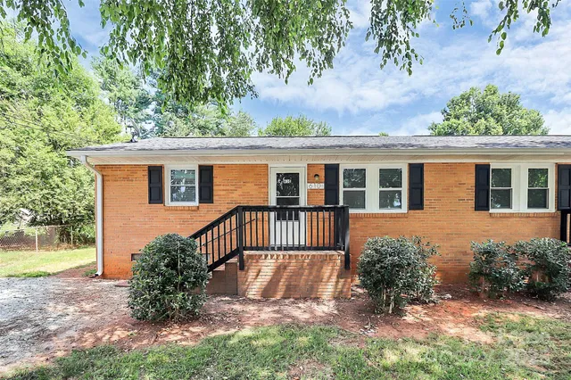 $999 | 610 Temple Street, Kings Mountain, NC 28086