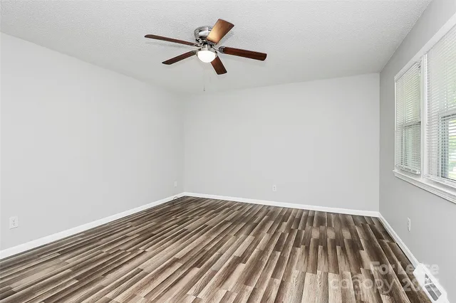 $999 | 610 Temple Street, Kings Mountain, NC 28086