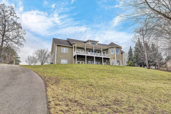 $1,260,000 | 353 Deerpath Drive, Hardy, VA 24101