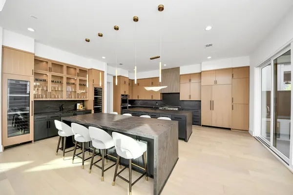 $2,990,000 | 2232 Swift Boulevard, Houston, TX 77030