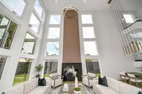 $2,990,000 | 2232 Swift Boulevard, Houston, TX 77030