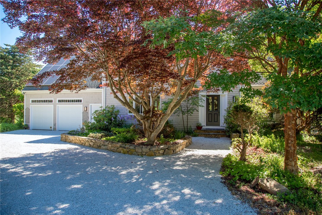 517 Lake Road Tiverton, RI 02878 - Photo 11 of 47