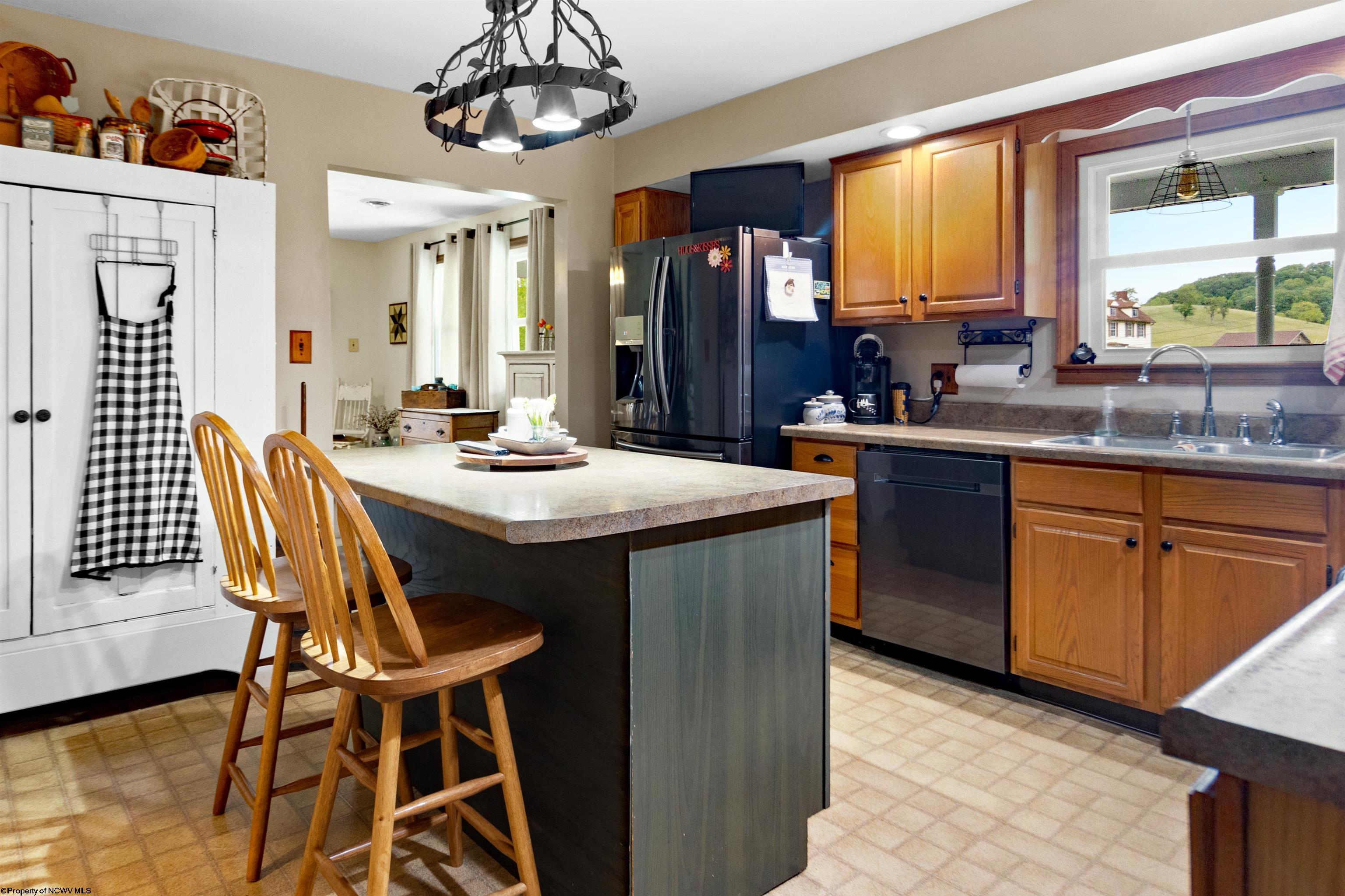 3701 Fairmont Road Morgantown, WV 26501 - Photo 10 of 41 Gallery Image 10