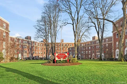 $229,999 | 445 Gramatan Avenue, Unit GD1, Mount Vernon, NY 10552