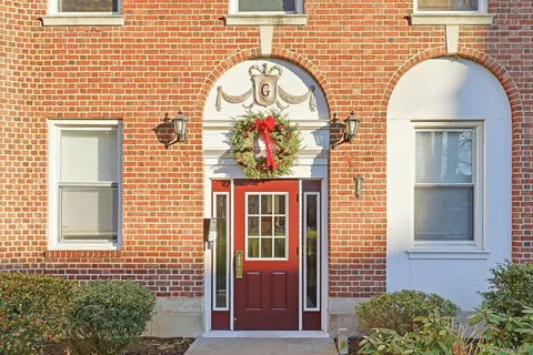 $229,999 | 445 Gramatan Avenue, Unit GD1, Mount Vernon, NY 10552