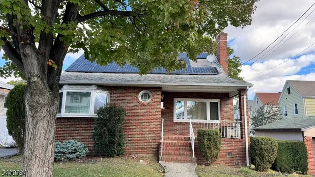 $2,900 | 46 Guenther Place, Passaic, NJ 07055