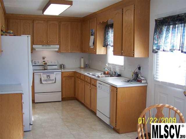 130 Ridgeview Road Statesville, NC 28625 - Photo 4 of 8