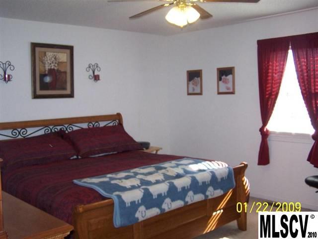 130 Ridgeview Road Statesville, NC 28625 - Photo 6 of 8