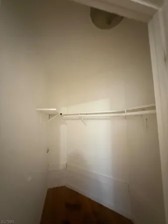 $2,700 | 335 Broadway (private Road) Elizabeth Port, Unit 2, Elizabeth Port, NJ 07206