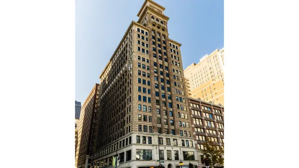 $2,800 | 6 North Michigan Avenue, Unit 904, Chicago, IL 60602