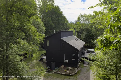 $895,000 | 118 Peck Road, Jewett, NY 12444