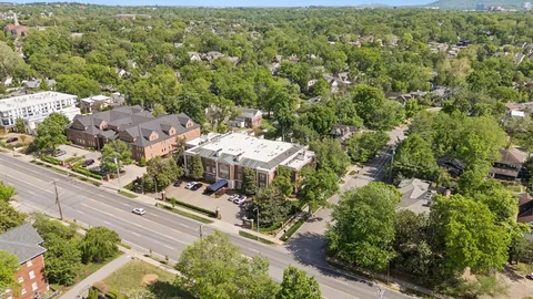 $780,000 | 3737 West End Avenue, Unit 305, Nashville, TN 37205