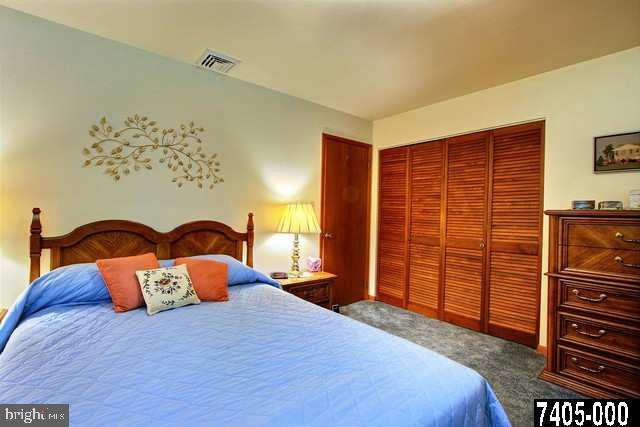 1818 Ridgewood Road York, PA 17406 - Photo 8 of 25 Gallery Image 8