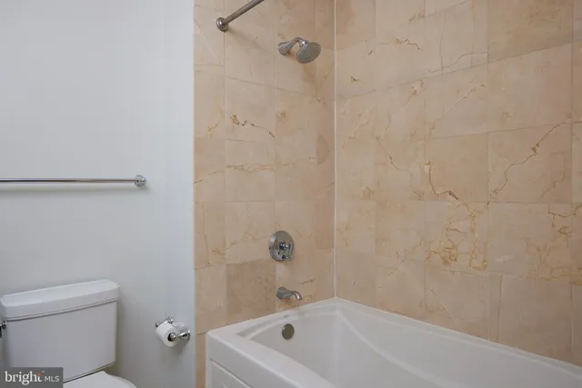 $499,900 | 2200 17th Street Northwest, Unit 109, Washington, DC 20009