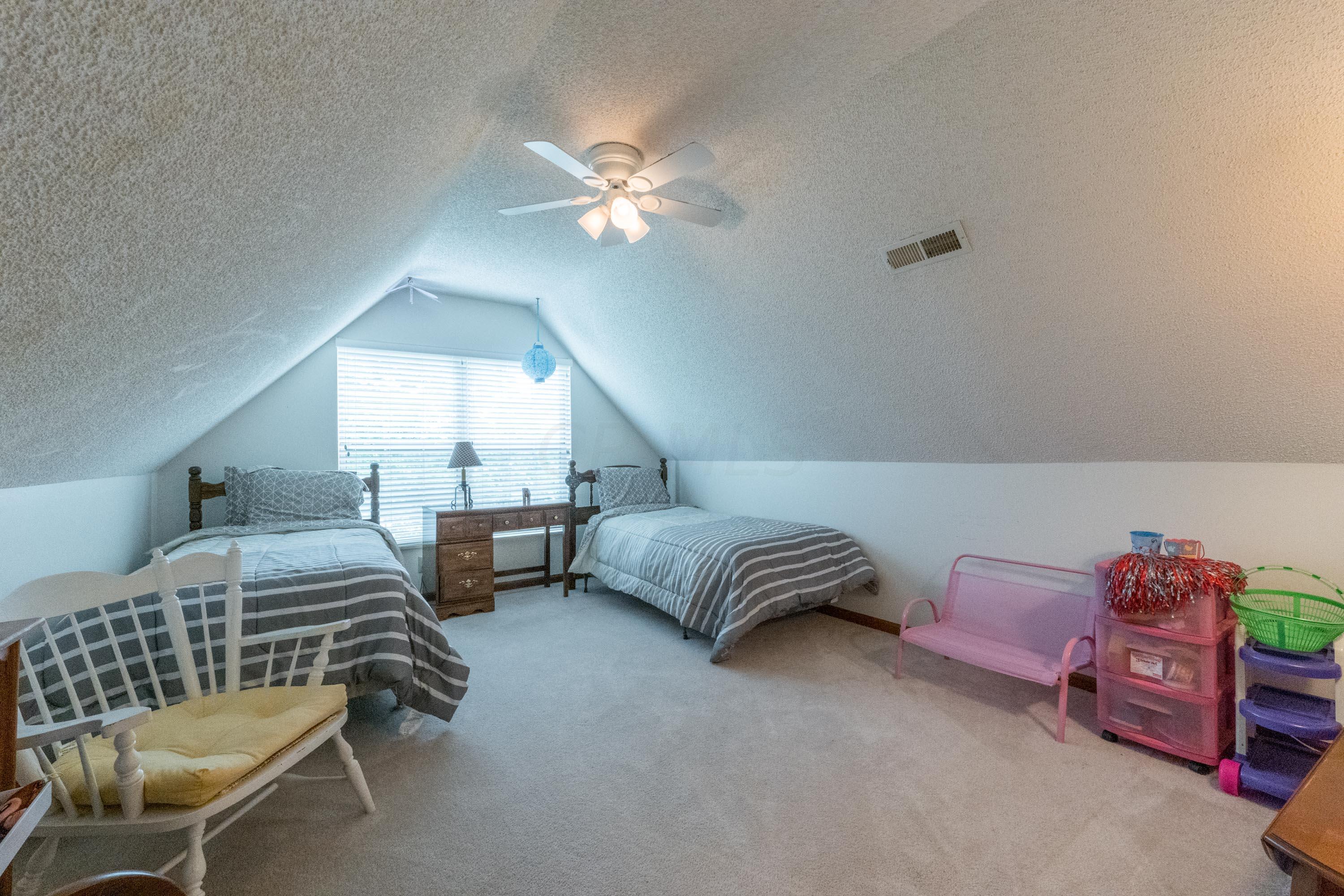 664 Ridenour Road Columbus, OH 43230 - Photo 57 of 77 054P1703881