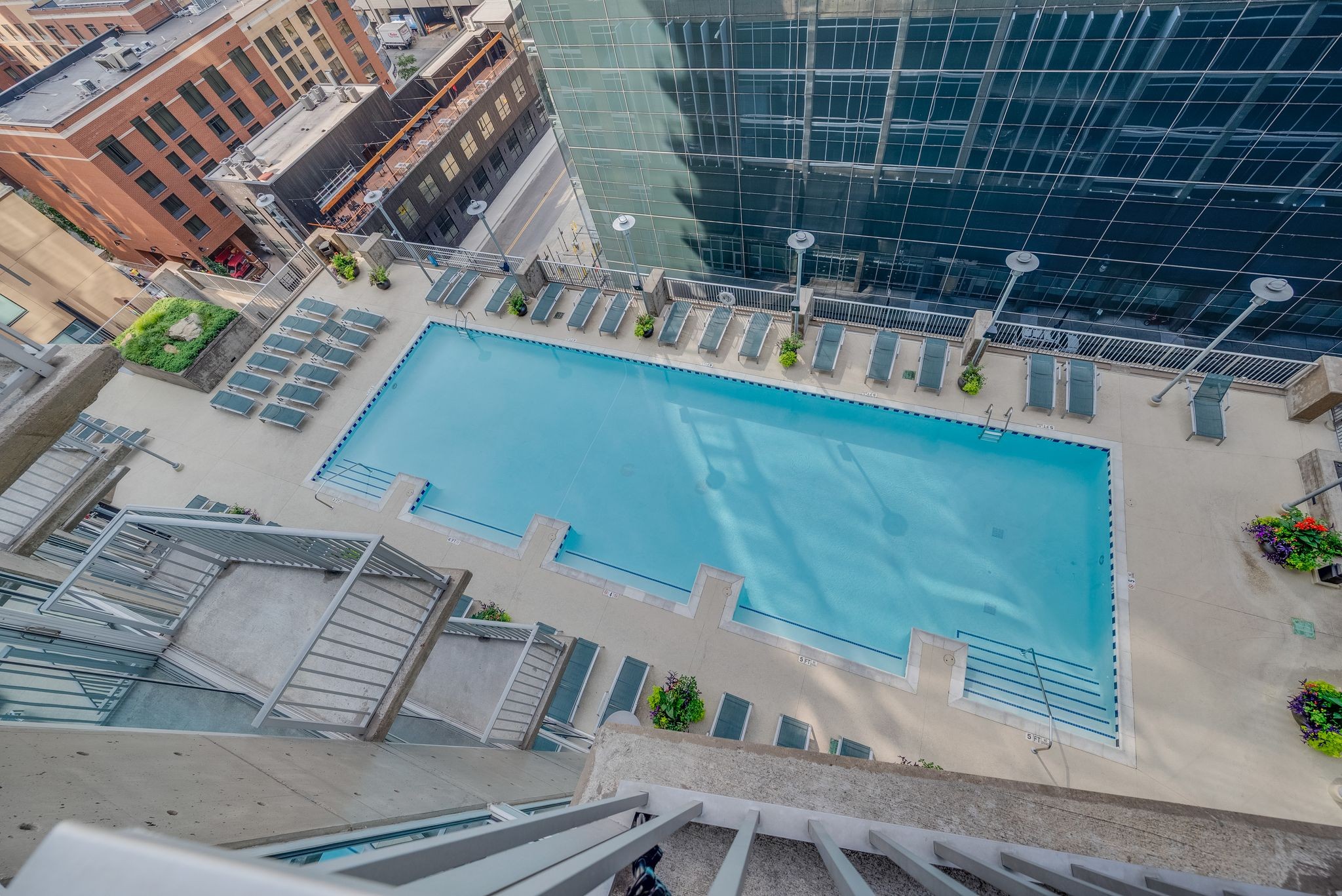 301 Demonbreun Street, Unit 1120 Nashville, TN 37201 - Photo 33 of 51