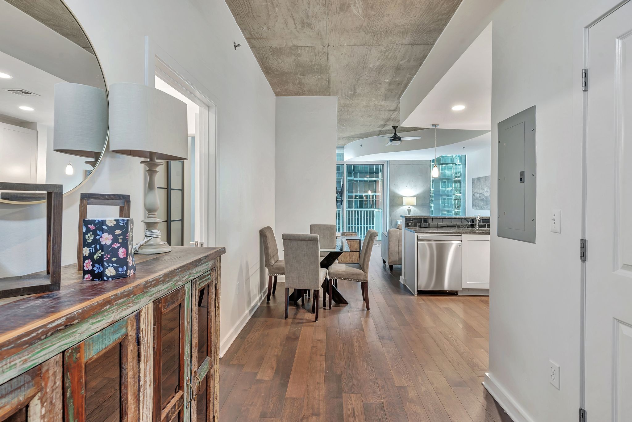 301 Demonbreun Street, Unit 1120 Nashville, TN 37201 - Photo 4 of 51