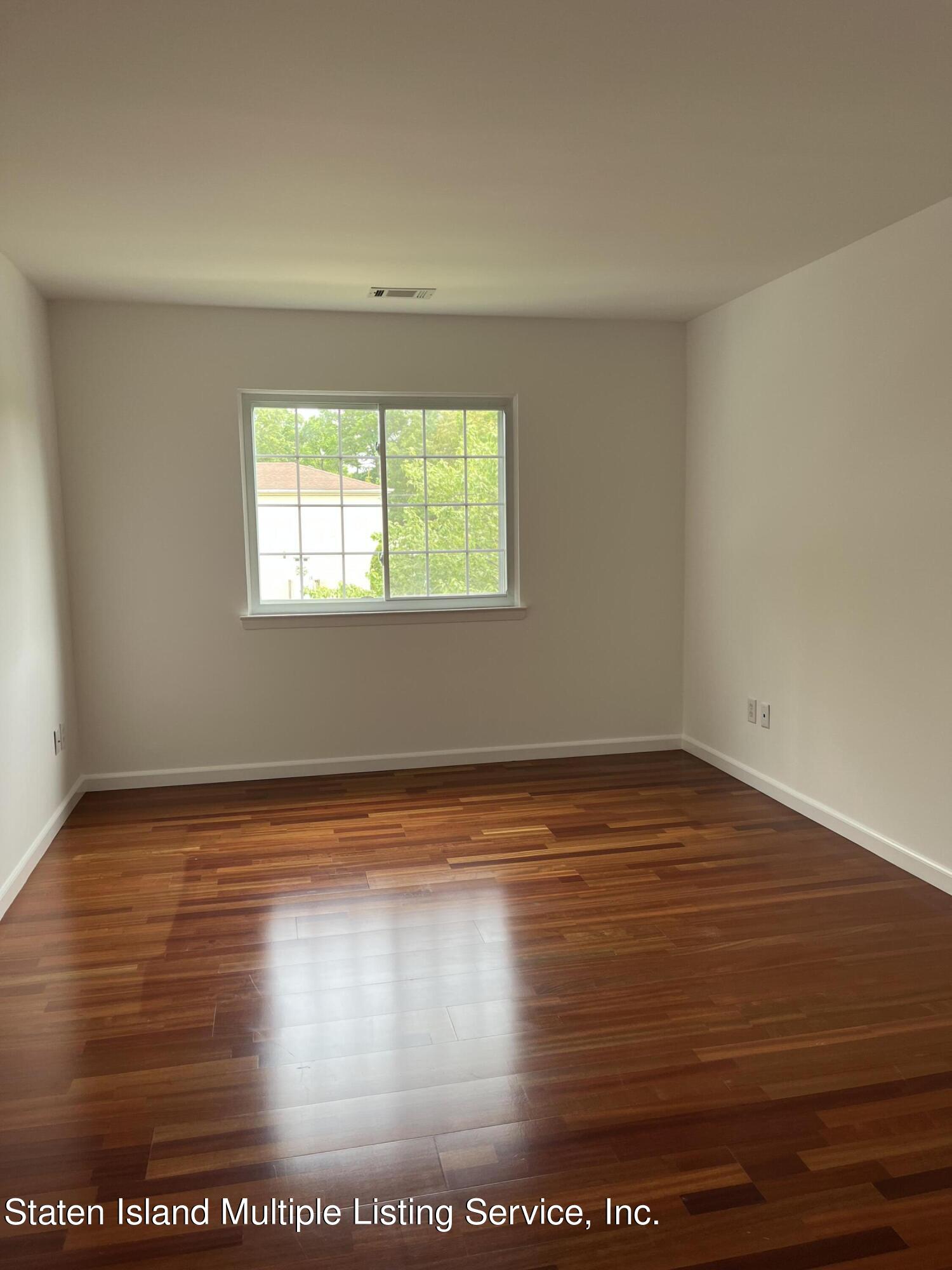 581 Correll Avenue, Unit UPPR Staten Island, NY 10309 - Photo 12 of 17 12