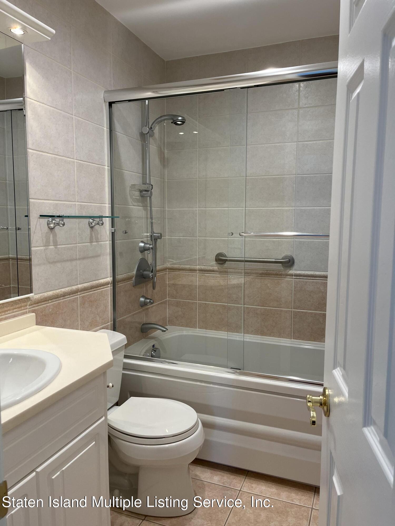 581 Correll Avenue, Unit UPPR Staten Island, NY 10309 - Photo 14 of 17 14