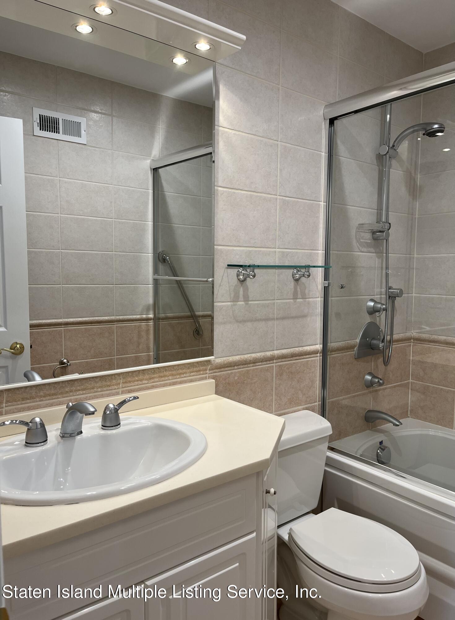 581 Correll Avenue, Unit UPPR Staten Island, NY 10309 - Photo 15 of 17 15