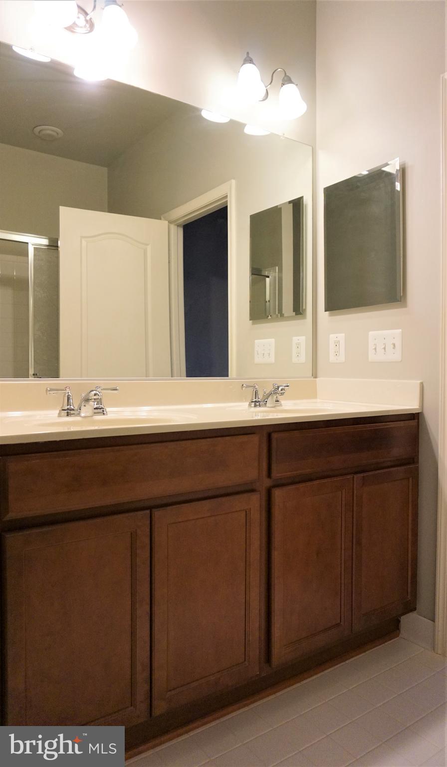 4306 Potomac Highlands Circle Triangle, VA 22172 - Photo 15 of 24