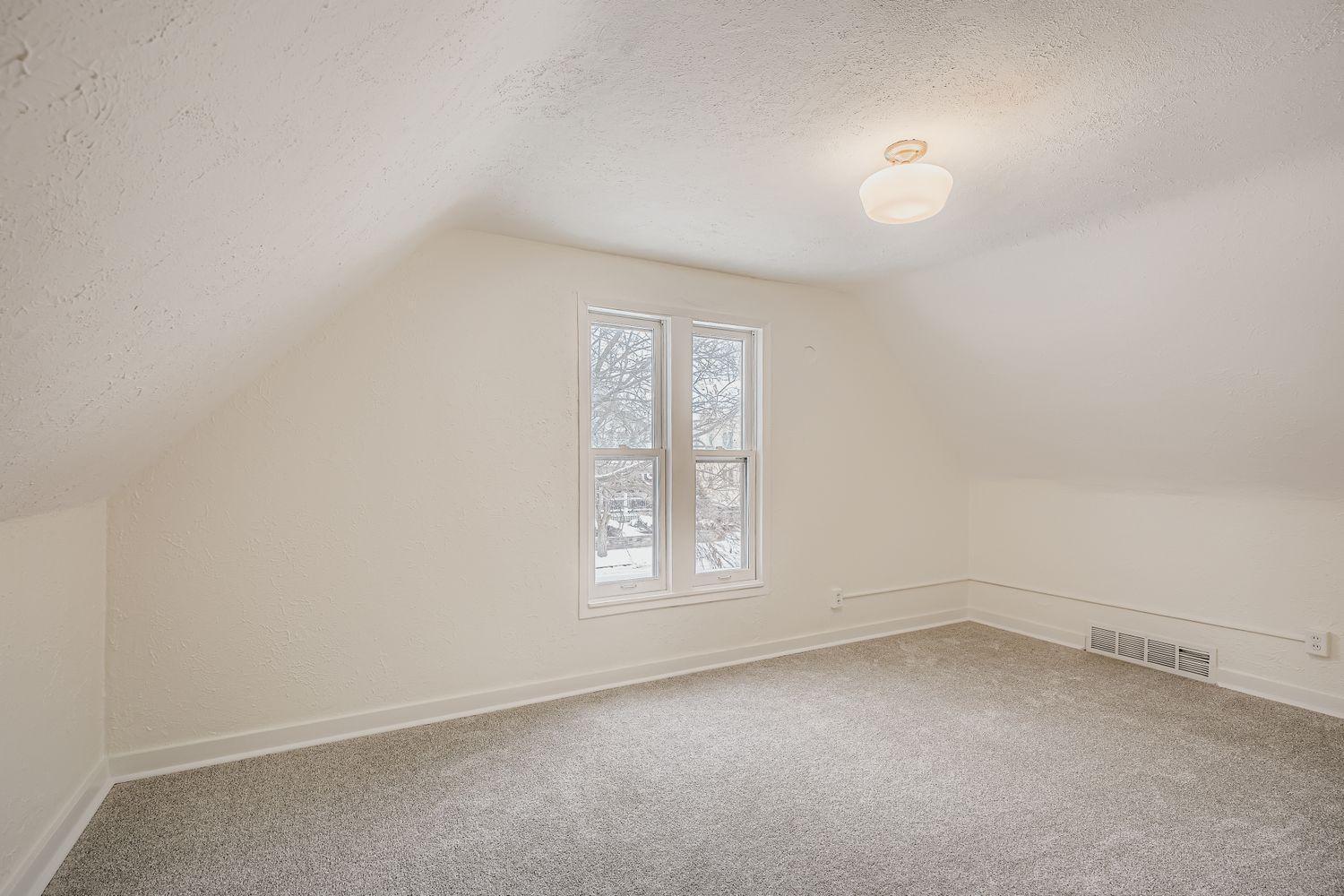 84 Isabel Street West St. Paul, MN 55107 - Photo 5 of 20