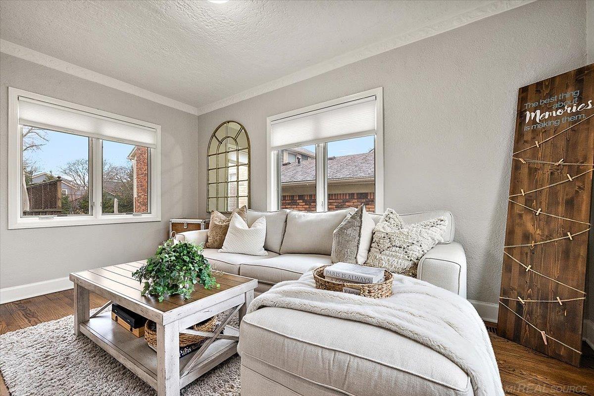 719 Fisher Road Grosse Pointe, MI 48230 - Photo 11 of 60 Gallery Image 11