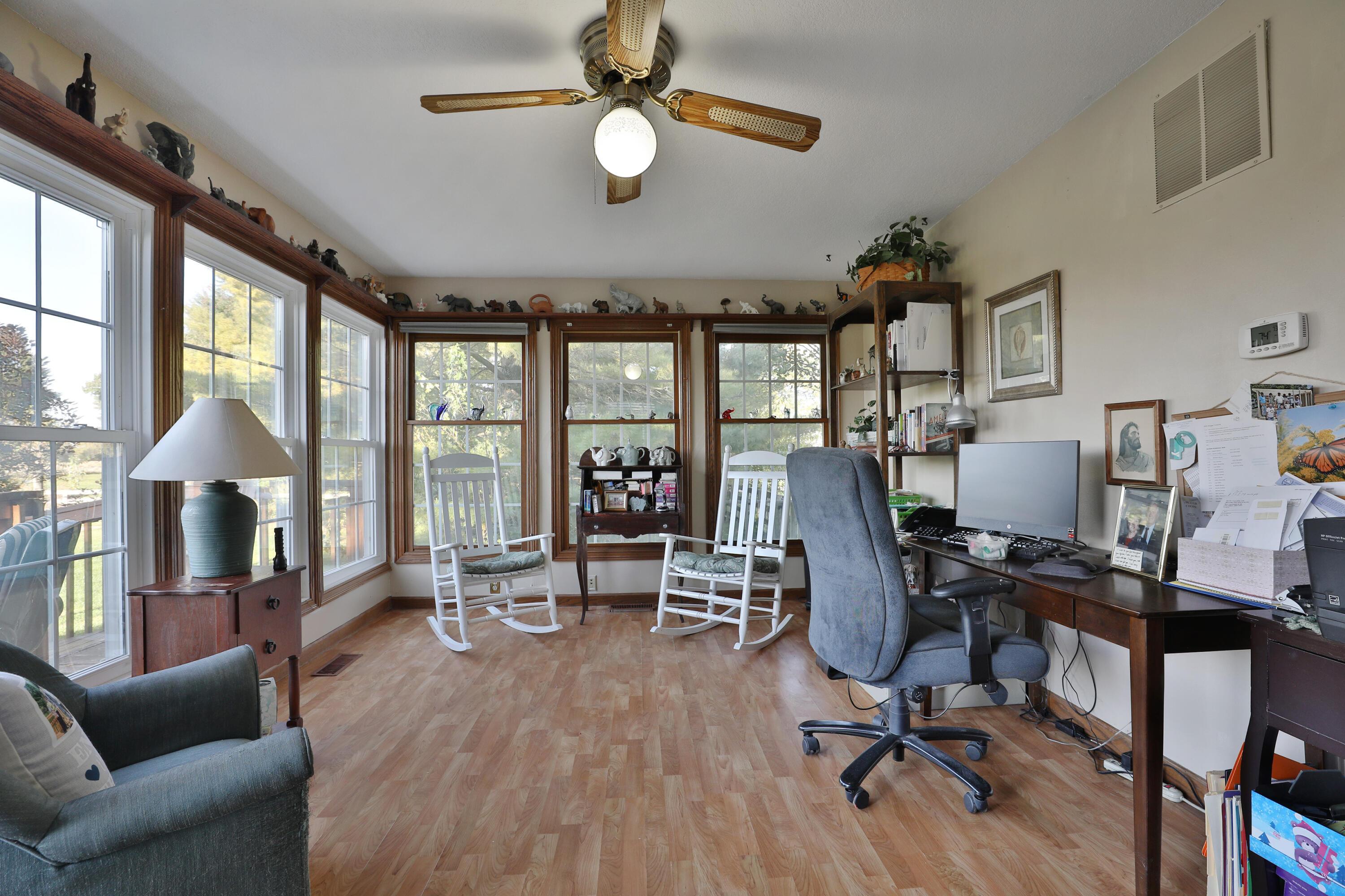 7162 Davis Road Hilliard, OH 43026 - Photo 15 of 42 Sunroom #1