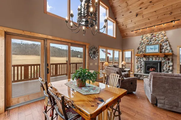 $1,150,000 | E7748 Mill Road, Spring Green, WI 53588