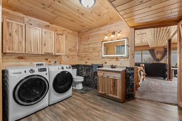 $1,150,000 | E7748 Mill Road, Spring Green, WI 53588