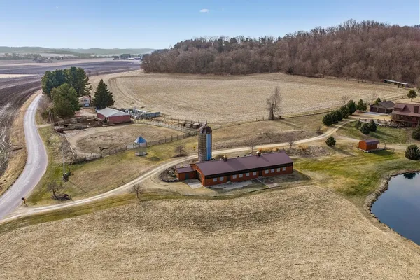 $1,150,000 | E7748 Mill Road, Spring Green, WI 53588