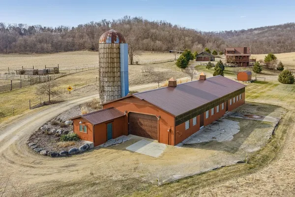 $1,150,000 | E7748 Mill Road, Spring Green, WI 53588