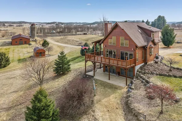 $1,150,000 | E7748 Mill Road, Spring Green, WI 53588